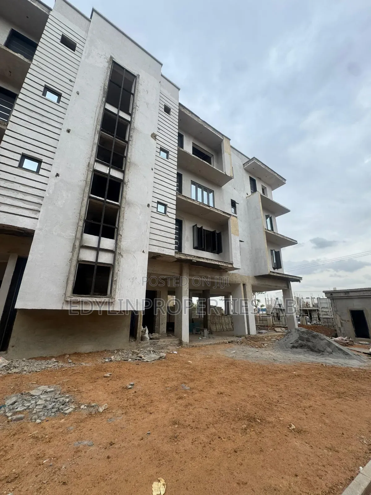 3 Bedroom Flat For Sale At Wuye Fct Abuja in Wuye