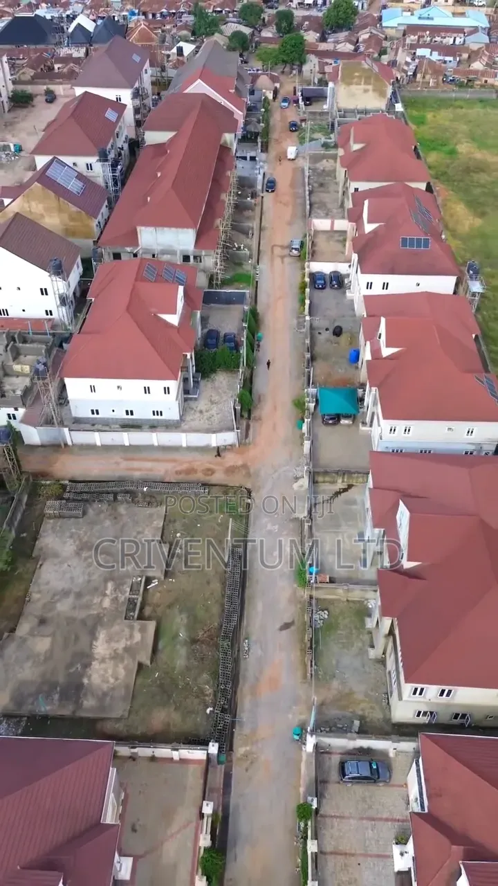 4bdrm Duplex in Apo Dutse for sale in Apo Resettlement