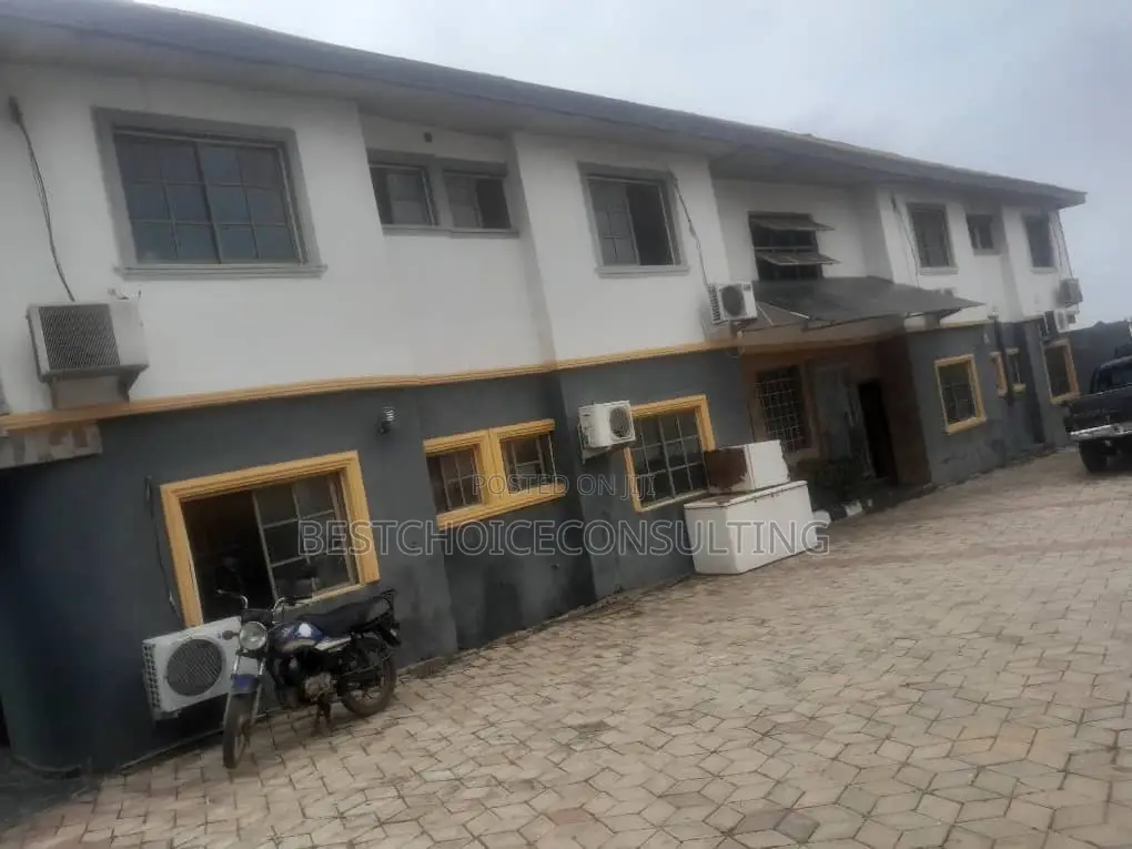 Furnished 14bdrm Shared Apartment in Ologuneru, Eleyele for rent in Eleyele