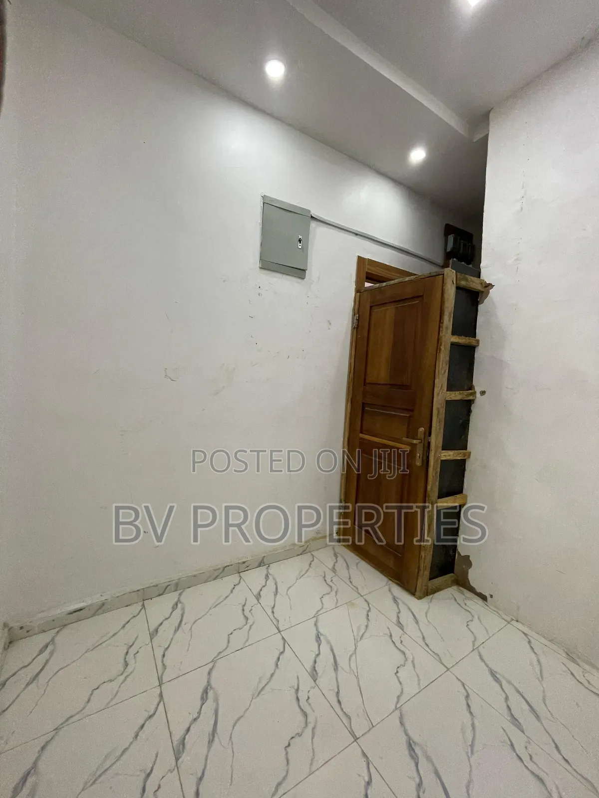 Mini Flat in Ologolo for rent in Ologolo
