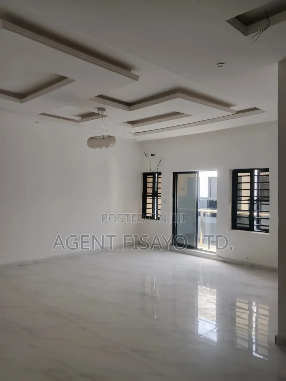 4bdrm Duplex in A Mini Estate, Lekki Phase 1 for sale in Lekki Phase 1