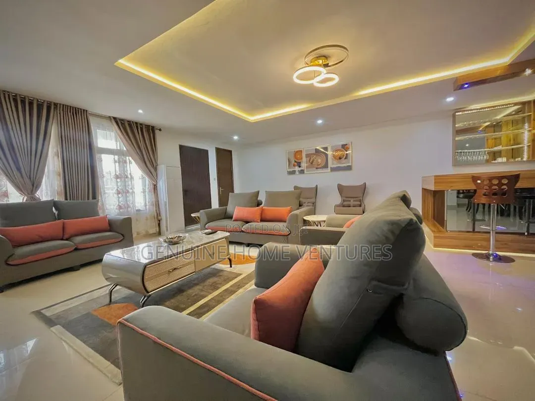 Furnished 3bdrm Apartment in Victoria Island for rent in Victoria Island Extension