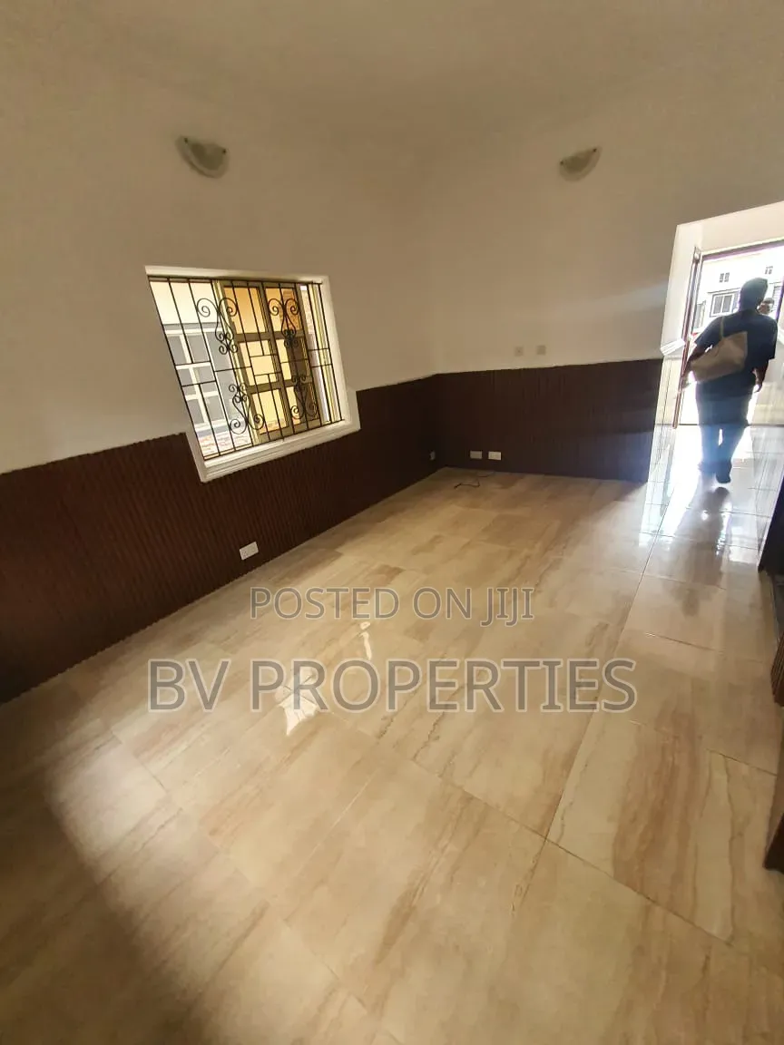 Mini Flat in Silver Spring Estate, Agungi for rent in Agungi
