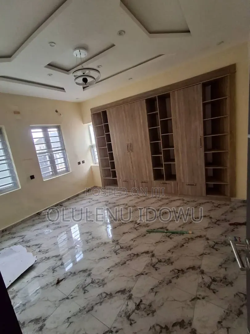 Furnished 4bdrm Duplex in Baruwa for sale in Baruwa