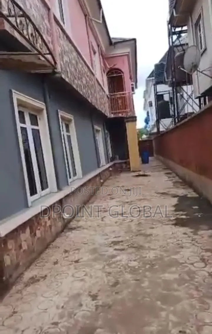 8bdrm Block of Flats in Bucknor for sale in Bucknor
