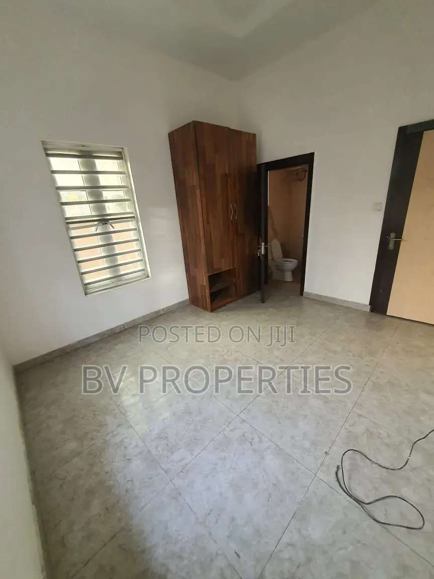 Mini Flat in Ikota for rent in Ikota
