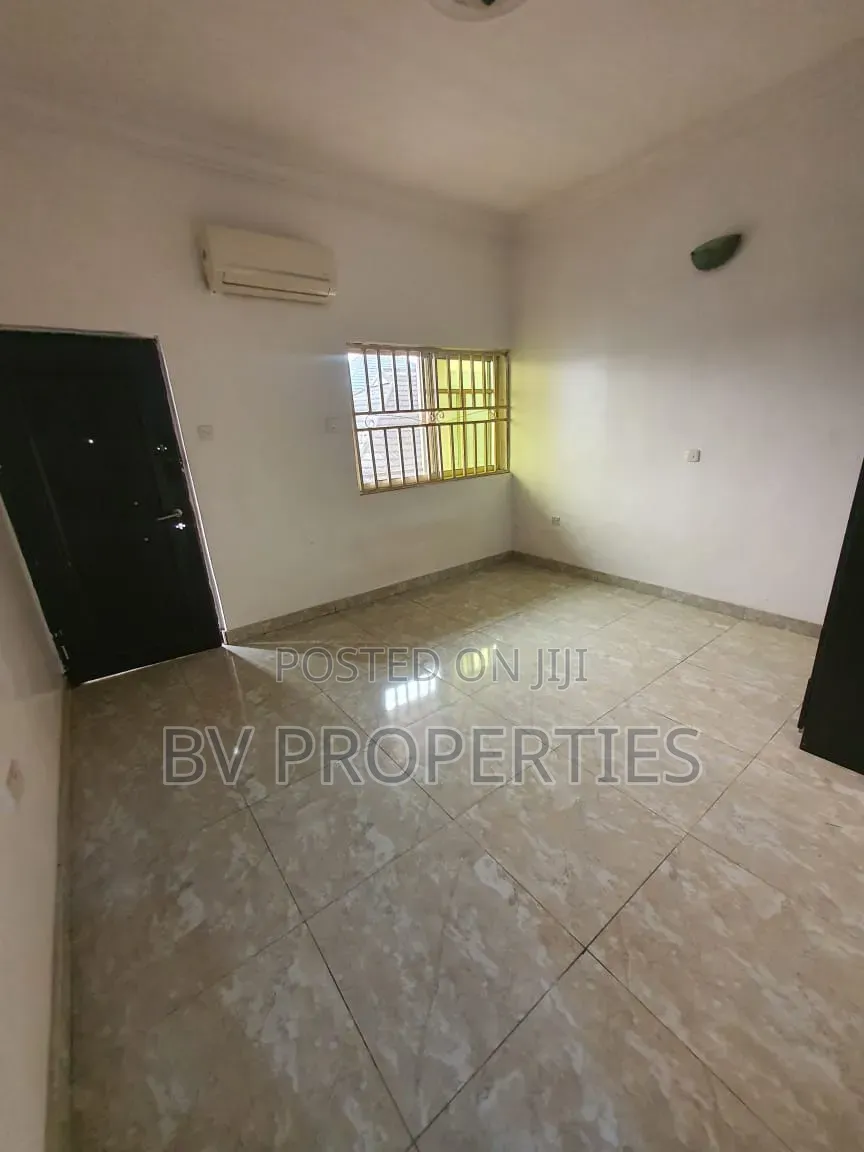 Mini Flat in Agungi for rent in Agungi