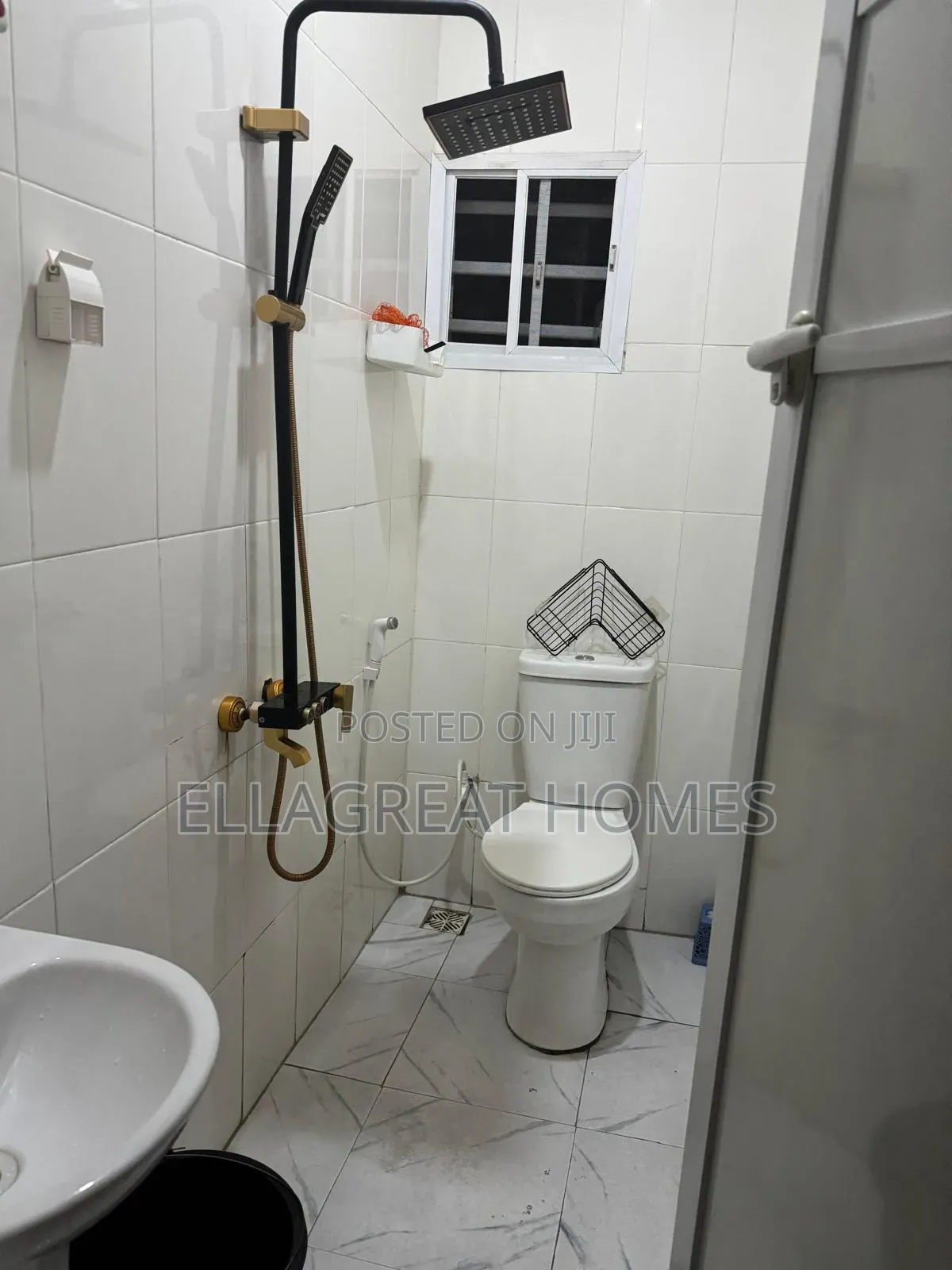 Service Apartment in Mende