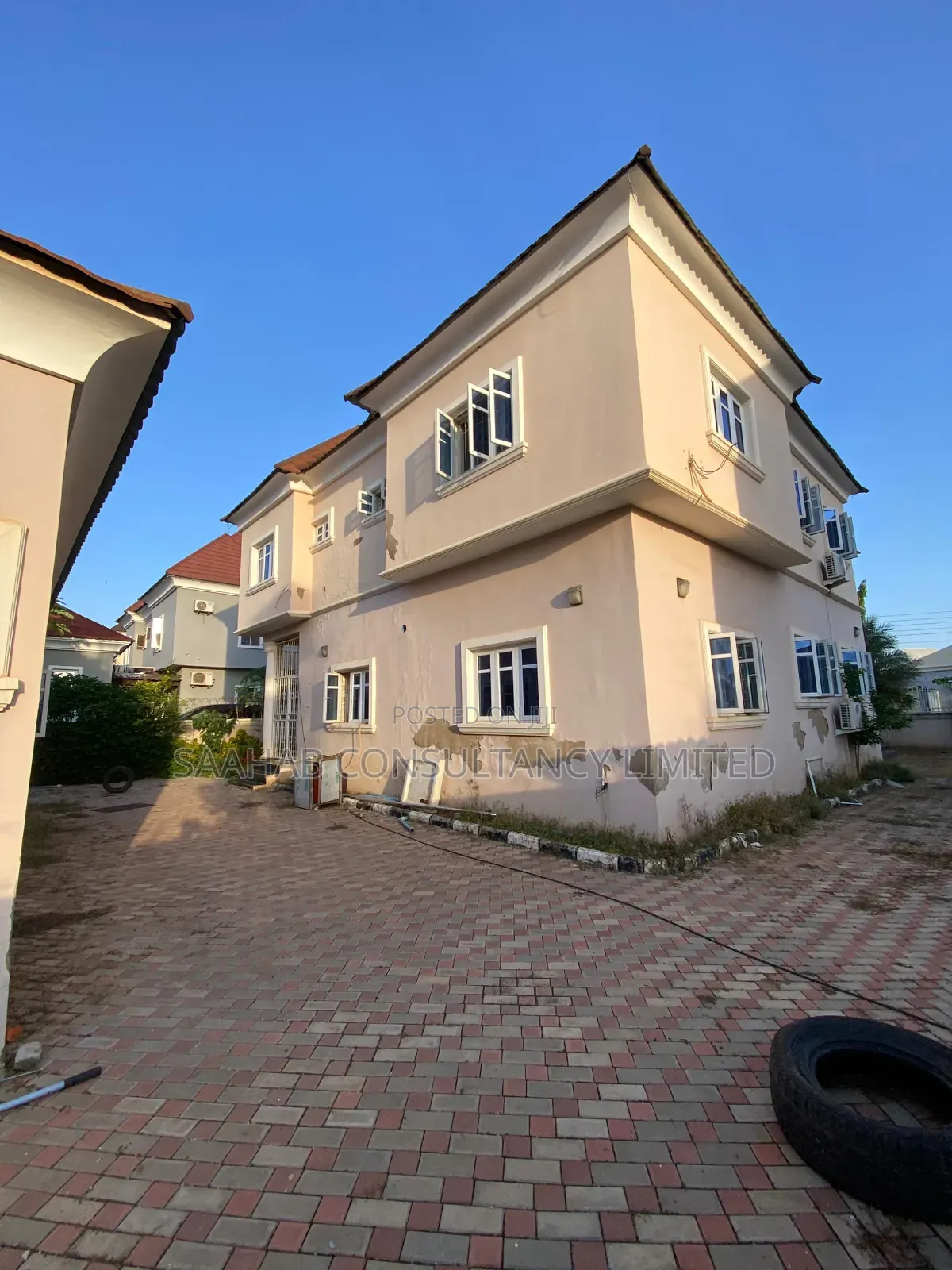 5bdrm Duplex in Basic Estate, Lokogoma for sale in Lokogoma