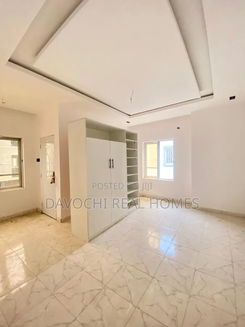 4bdrm Duplex in Sangotedo for sale in Sangotedo
