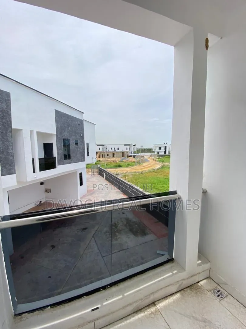 2bdrm Apartment in Sangotedo for sale in Sangotedo