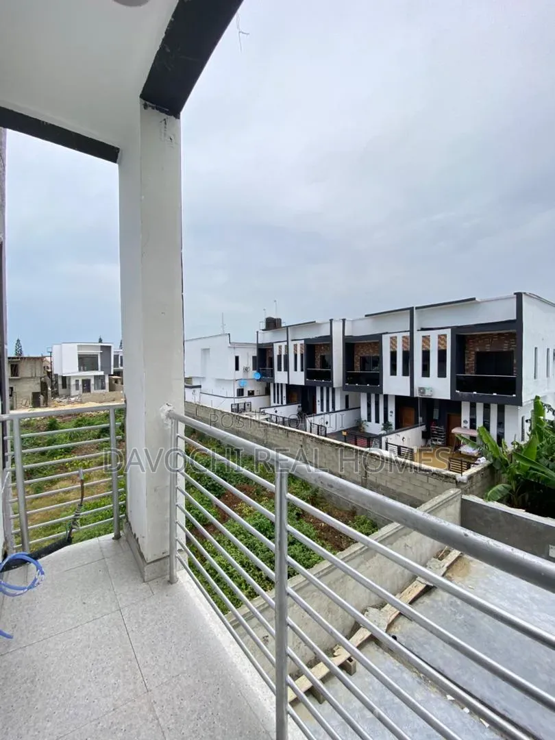 3bdrm Duplex in Abraham Adesanya for sale in Abraham Adesanya