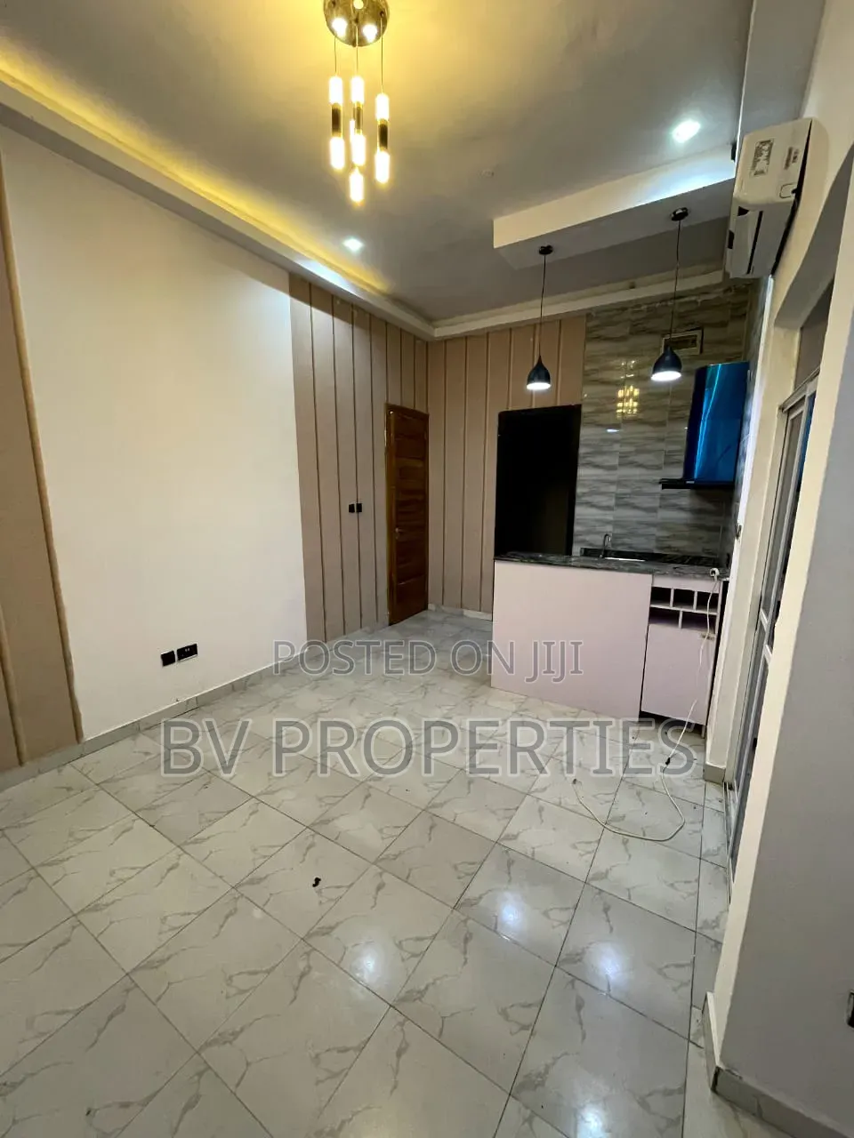 Mini Flat in Off Alpha Beach Road, Lekki Phase 2 for rent in Lekki Phase 2