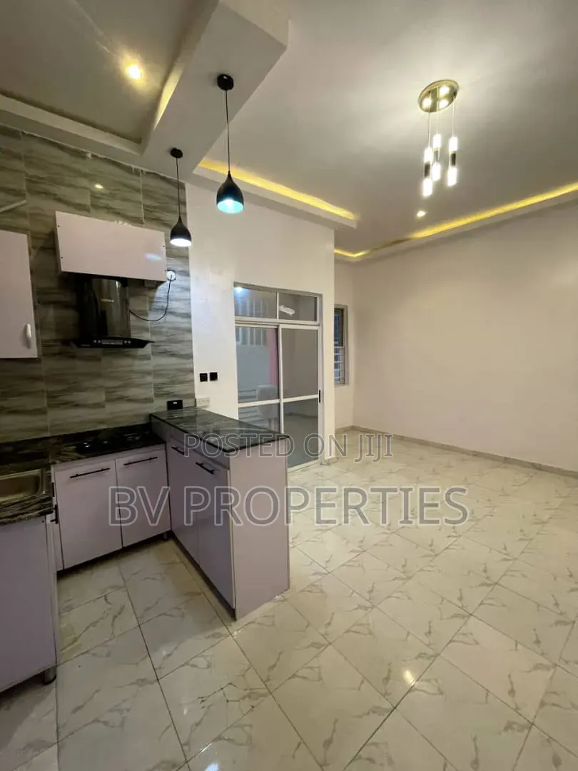 Mini Flat in Off Alpha Beach Road, Lekki Phase 2 for rent in Lekki Phase 2