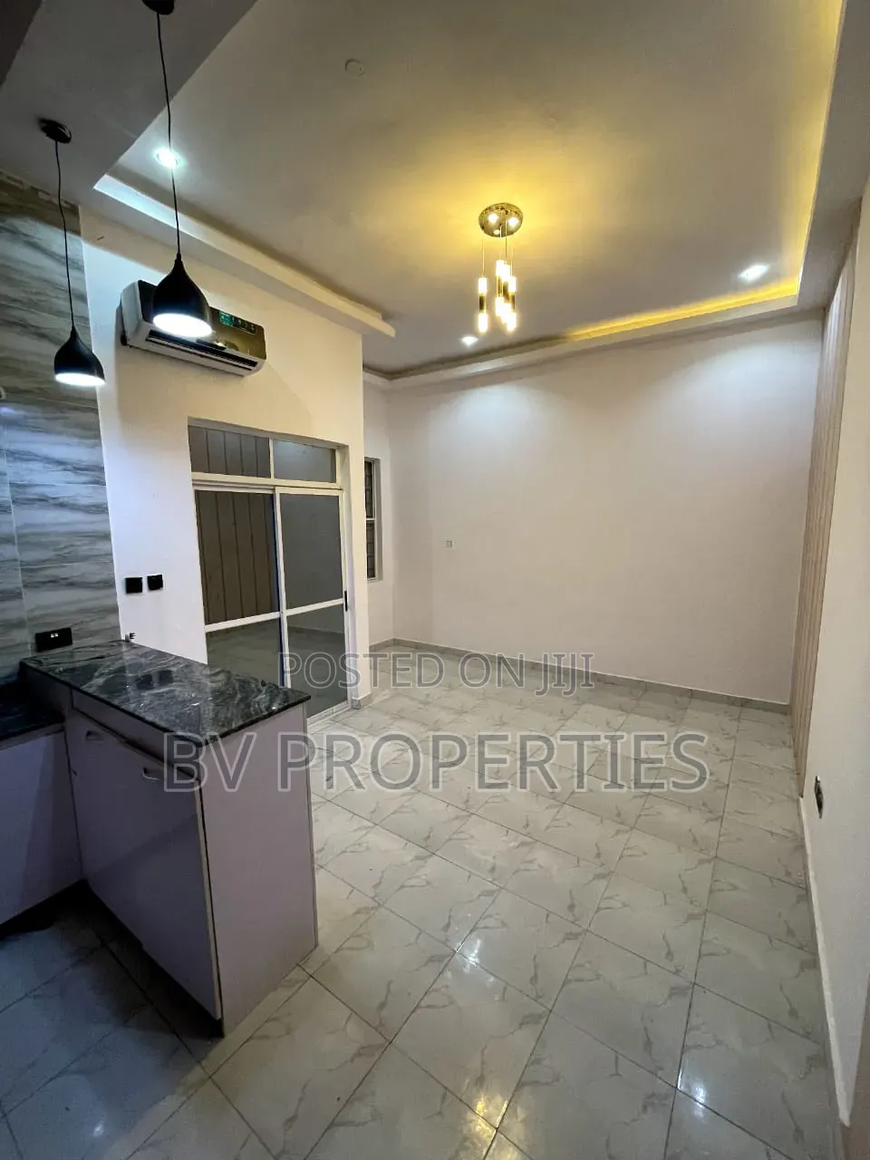 Mini Flat in Off Alpha Beach Road, Lekki Phase 2 for rent in Lekki Phase 2