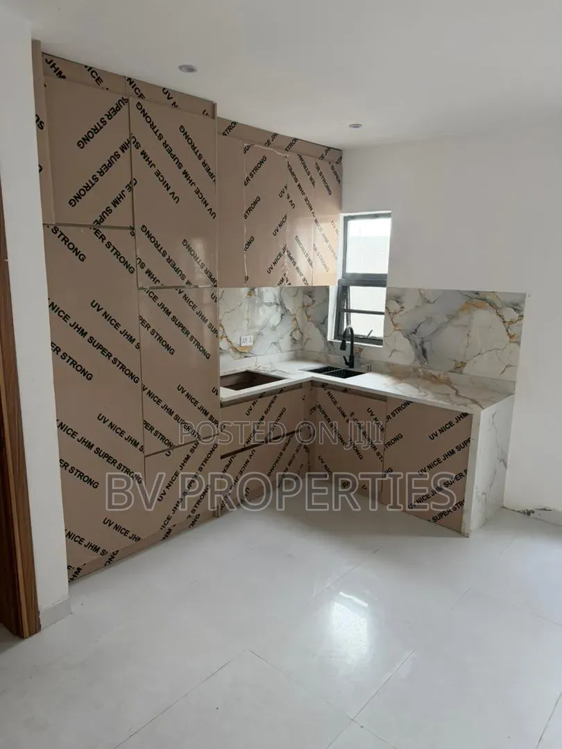 Mini Flat in Atlantic View Estate, Lekki Phase 2 for rent in Lekki Phase 2