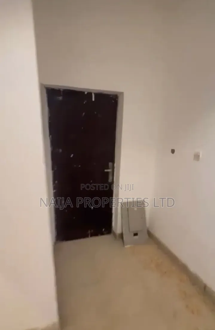 Mini Flat in Ikota Villa for rent in Ikota