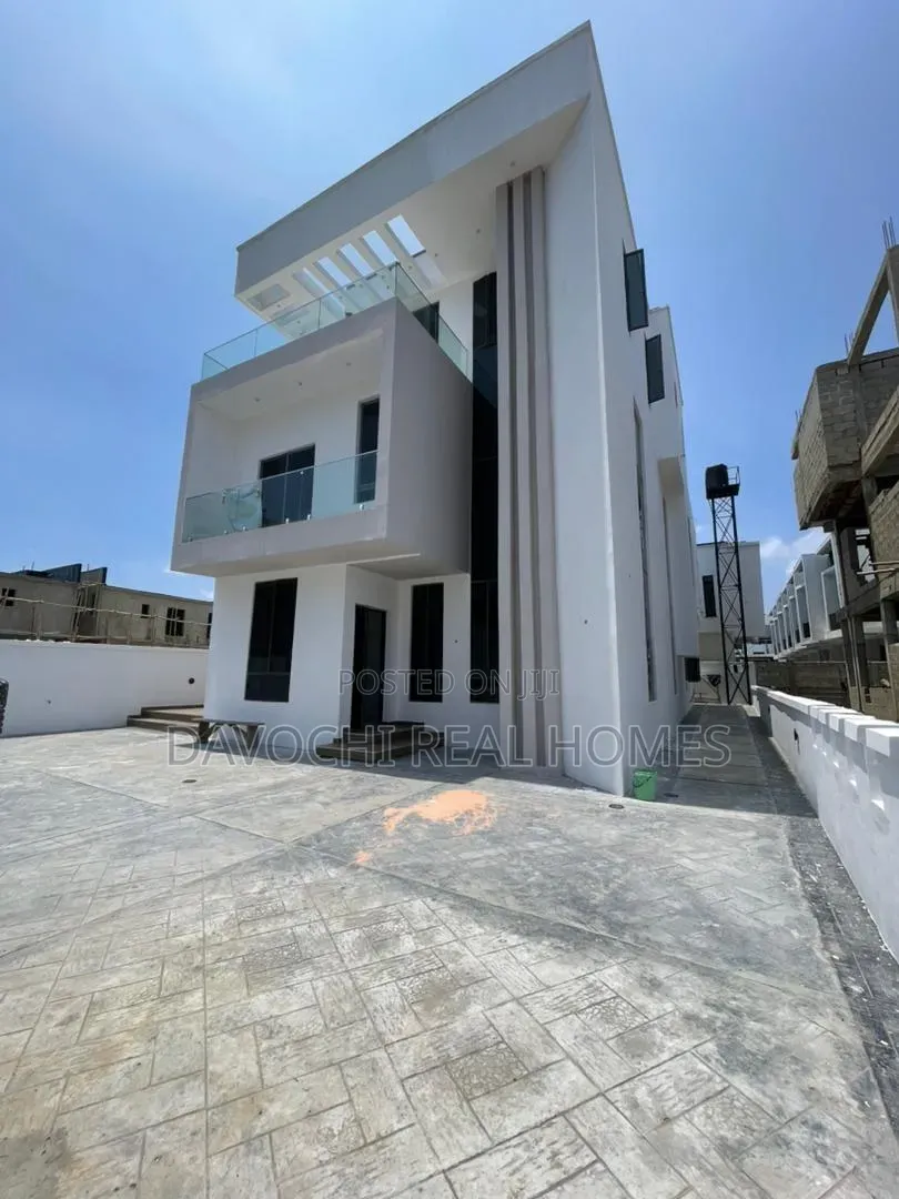 5bdrm Duplex in Sangotedo for sale in Sangotedo