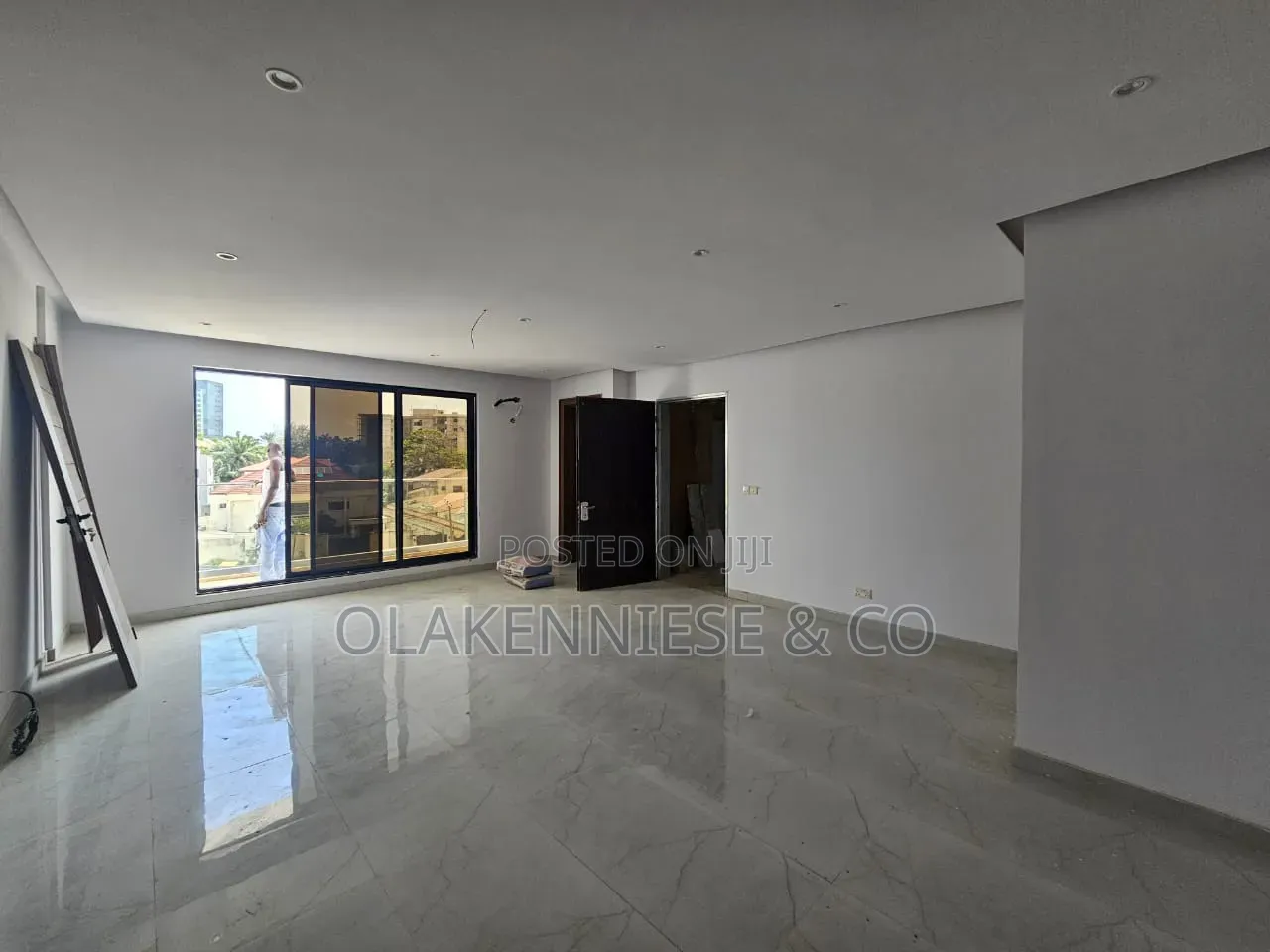 3bdrm Apartment in Parkview Estate for sale in Parkview Estate