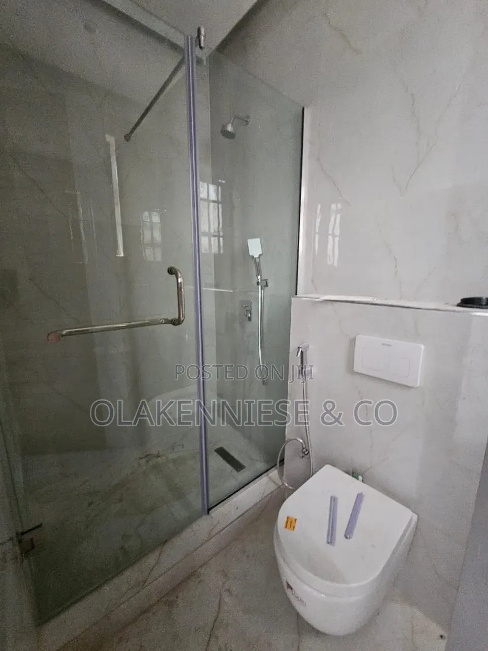 3bdrm Apartment in Parkview Estate for sale in Parkview Estate