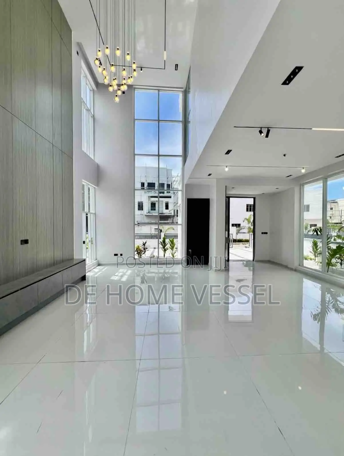5bdrm Duplex in Osapa london for sale in Osapa london