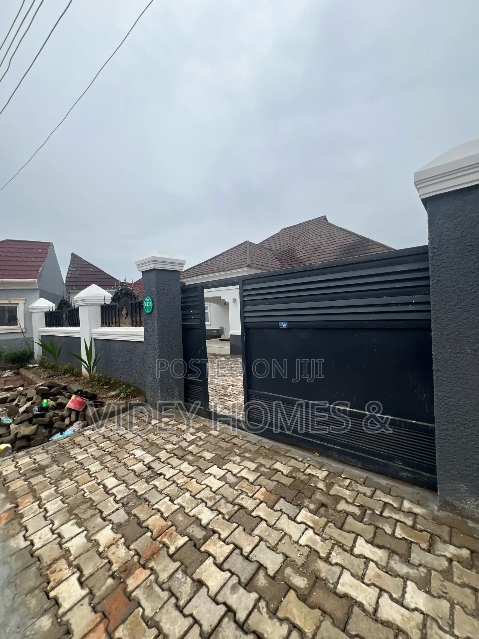 3bdrm Bungalow in Standard Estate, Galadimawa for rent in Galadimawa