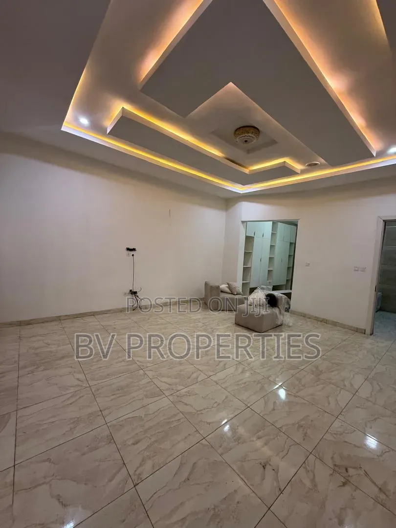 1bdrm Apartment in Lekki Phase 2 for rent in Lekki Phase 2