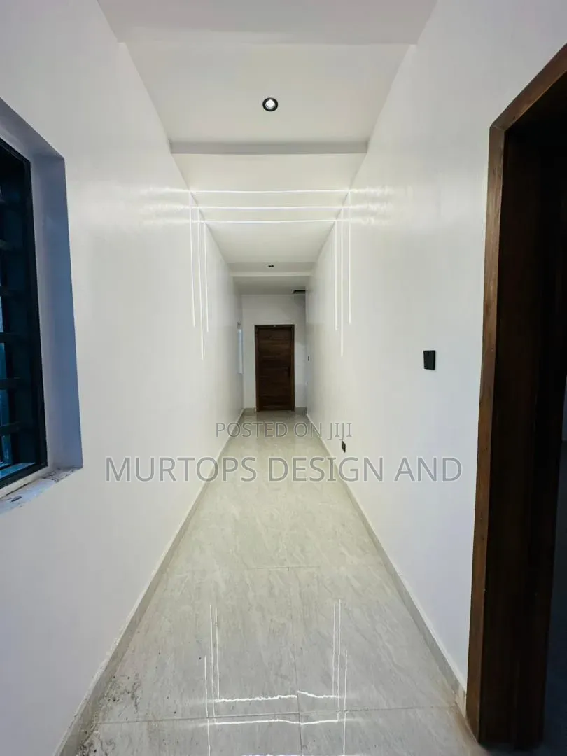 5bdrm Duplex in GRA Phase 1 for sale in GRA Phase 1