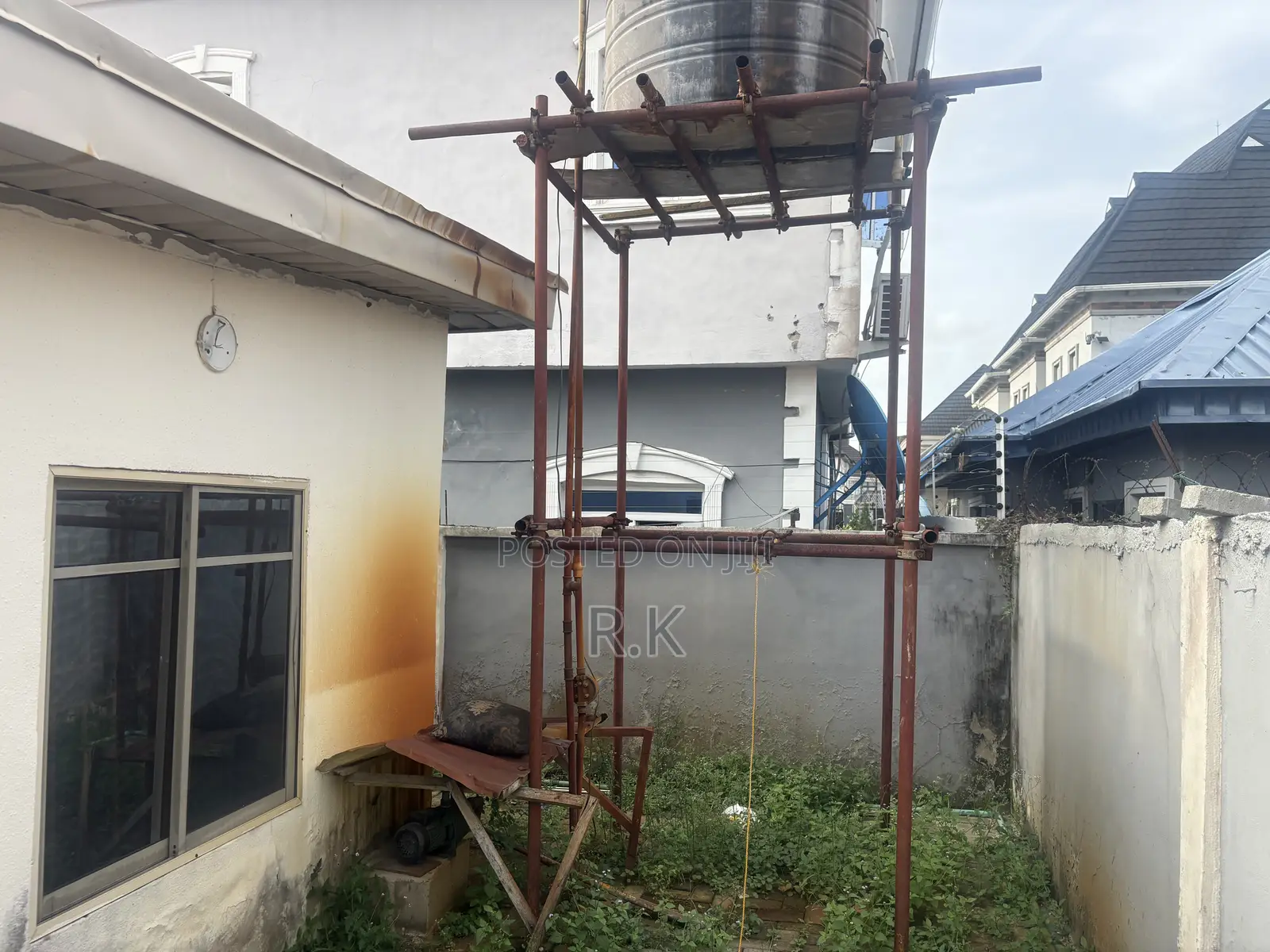 1bdrm Block of Flats in Sea Side, Badore for sale in Badore