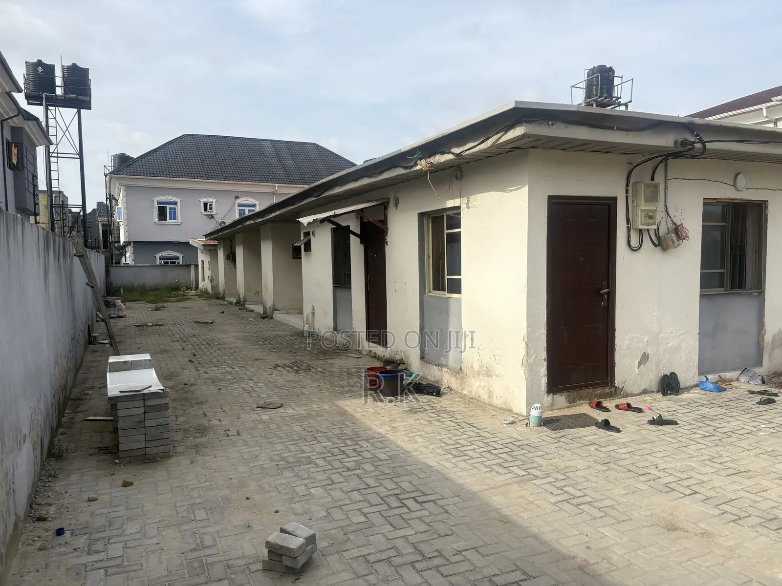 1bdrm Block of Flats in Sea Side, Badore for sale in Badore
