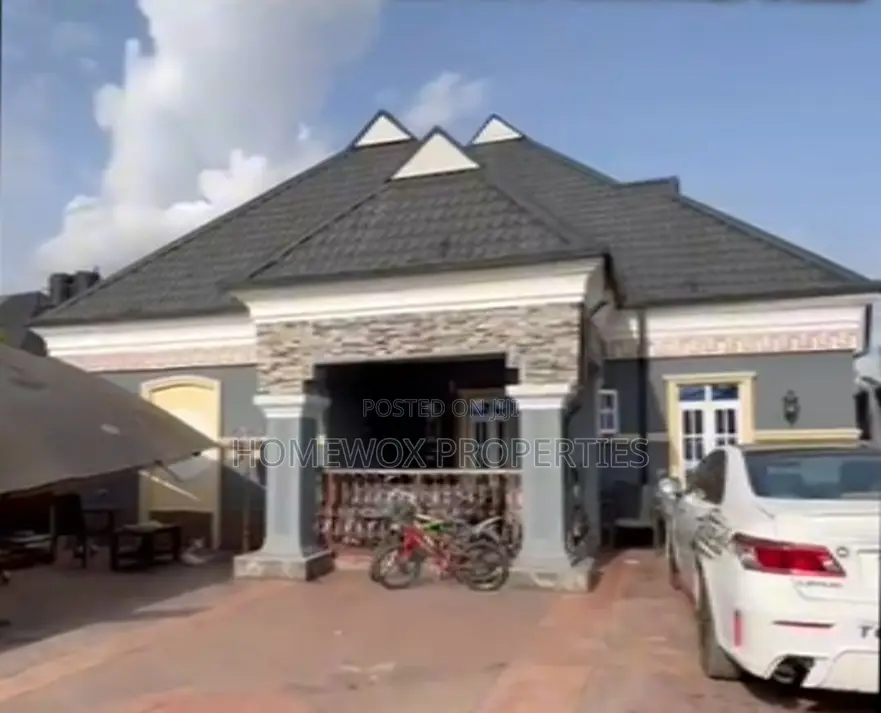 4bdrm Bungalow in Obio-Akpor for sale in Obio-Akpor