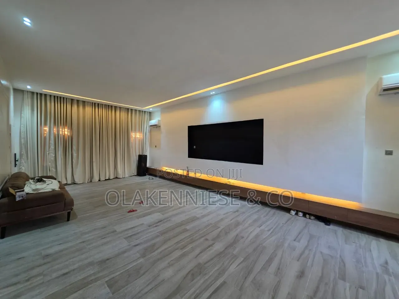 3bdrm Apartment in Ikoyi Bourdillion, Bourdillon for sale in Bourdillon