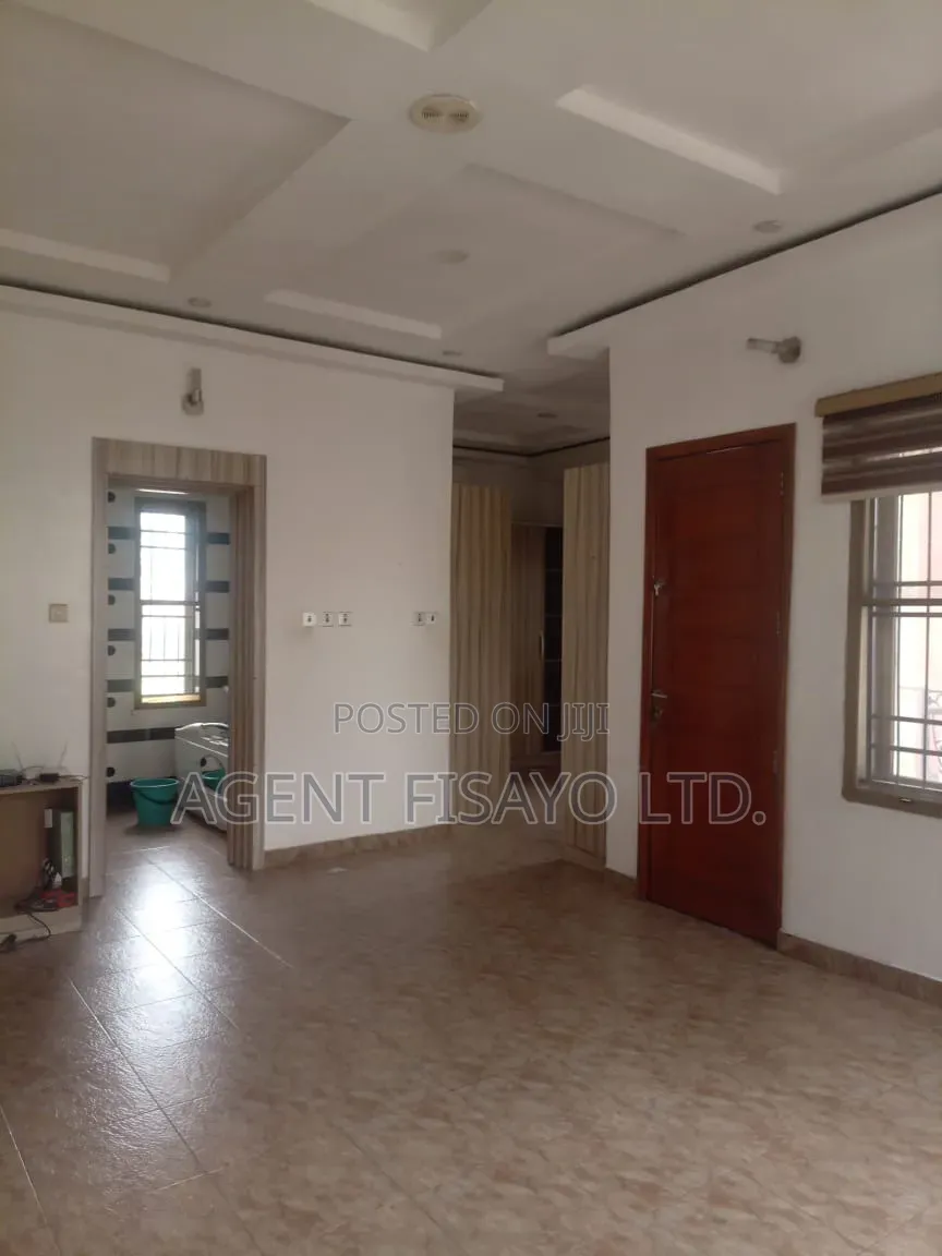 Furnished 5bdrm Duplex in Magodo Gra for sale in GRA Phase 2 Shangisha
