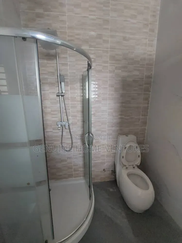 3bdrm Duplex in Ikota for rent in Ikota