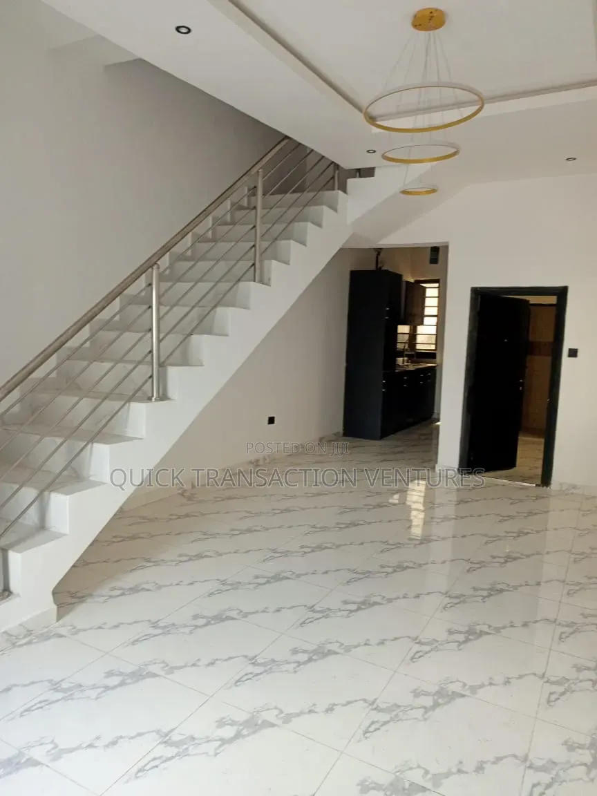 3bdrm Duplex in Aptech, Sangotedo for sale in Sangotedo