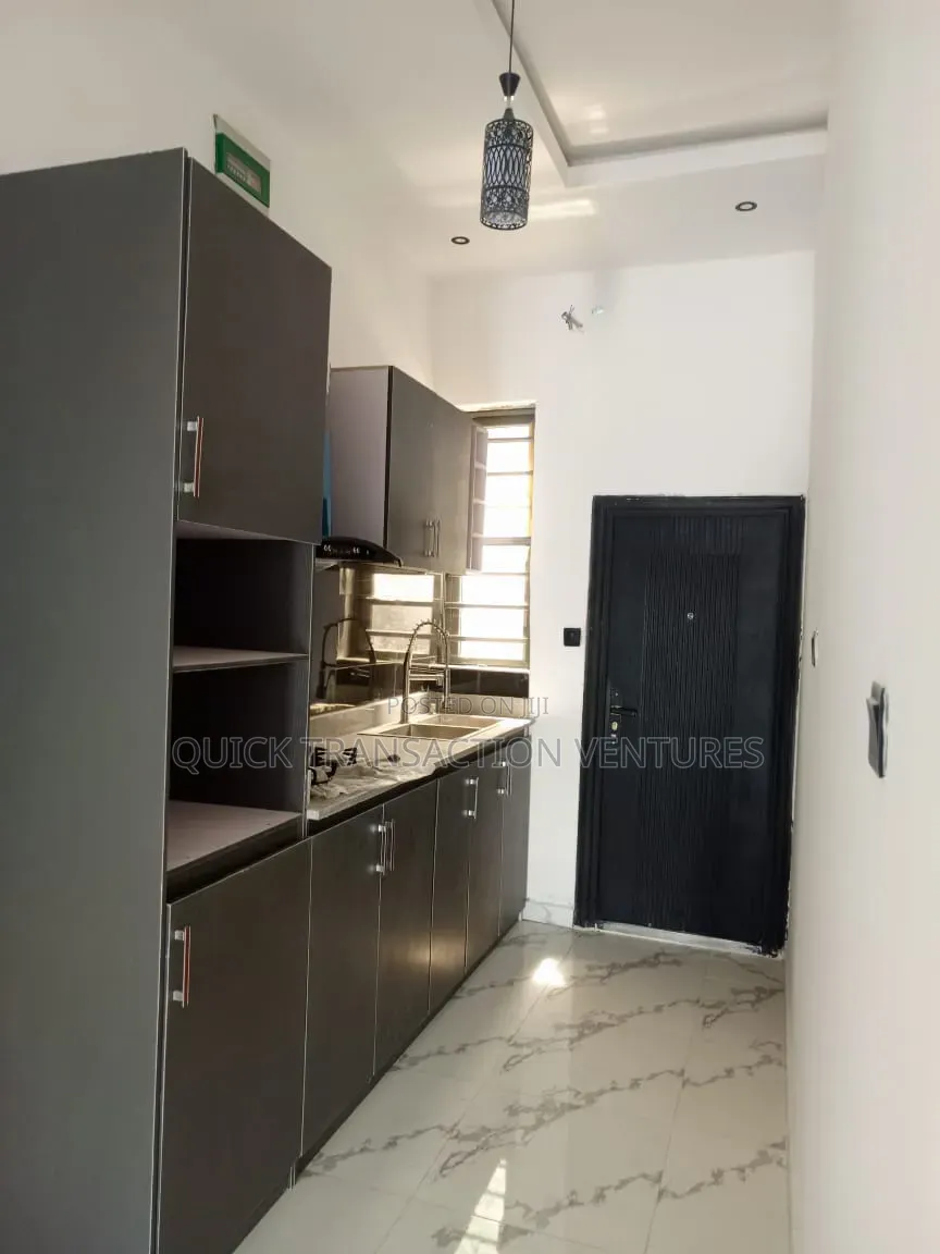 3bdrm Duplex in Aptech, Sangotedo for sale in Sangotedo