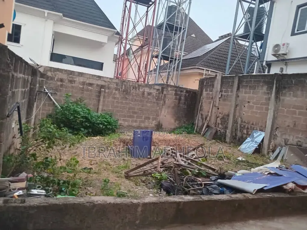 Quarter Plot of Land 30 by 57 Inside P T Estate High Castle Estat in Boys Town