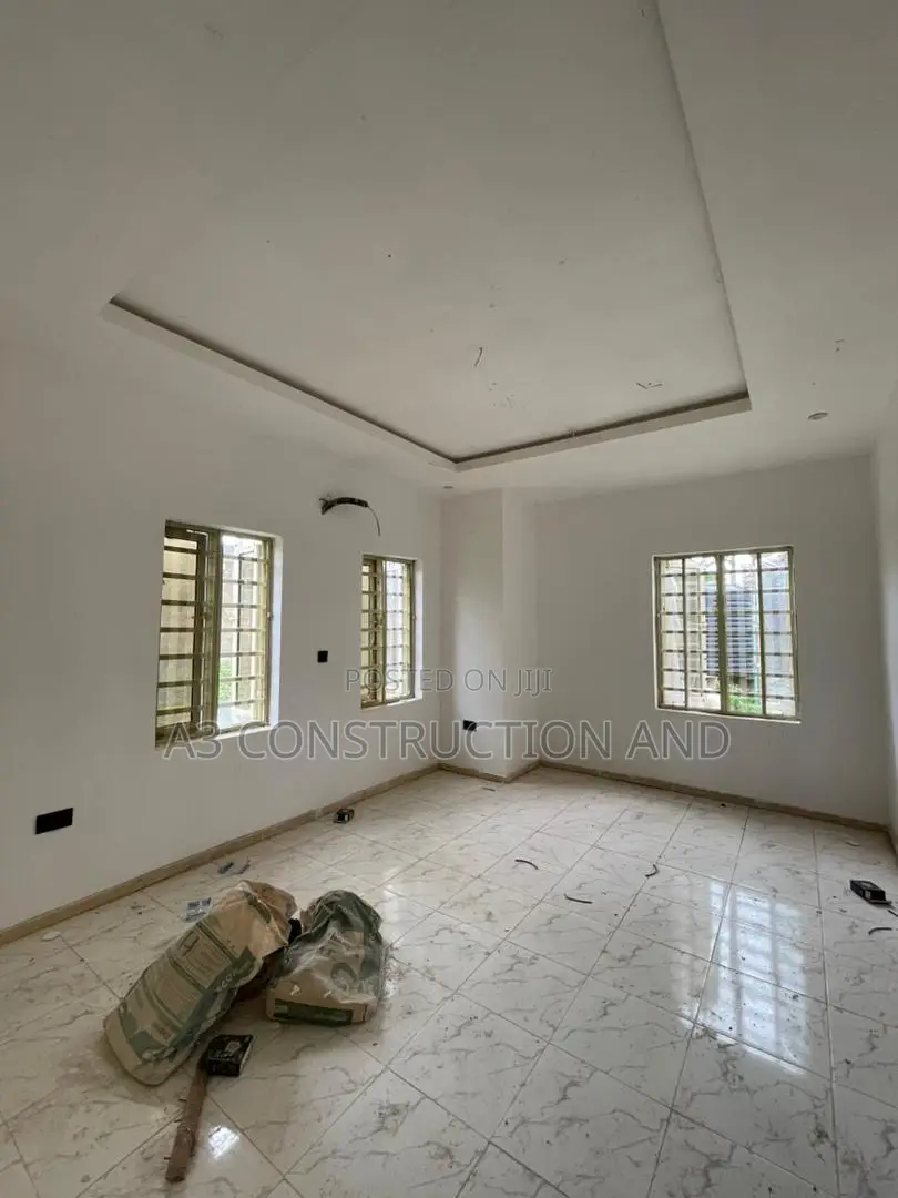 3bdrm Block of Flats in Kolapor Ishola Gra, Akobo for rent in Akobo