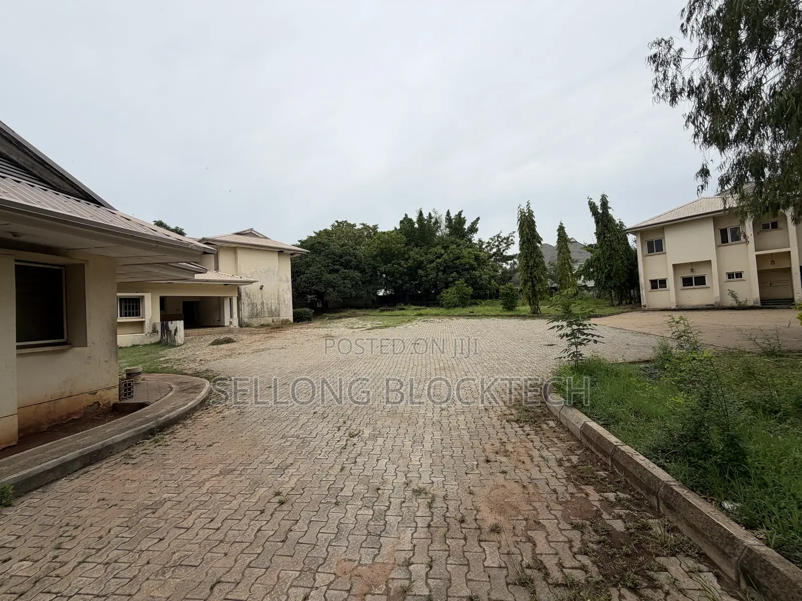 Flat Land of Size 4800 in Asokoro