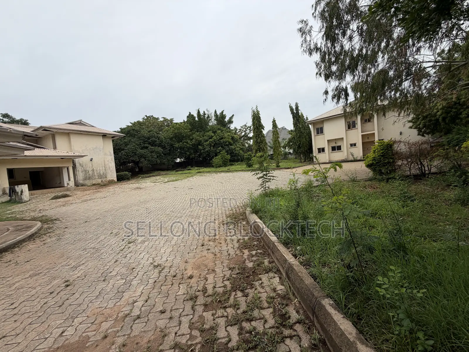 Flat Land of Size 4800 in Asokoro
