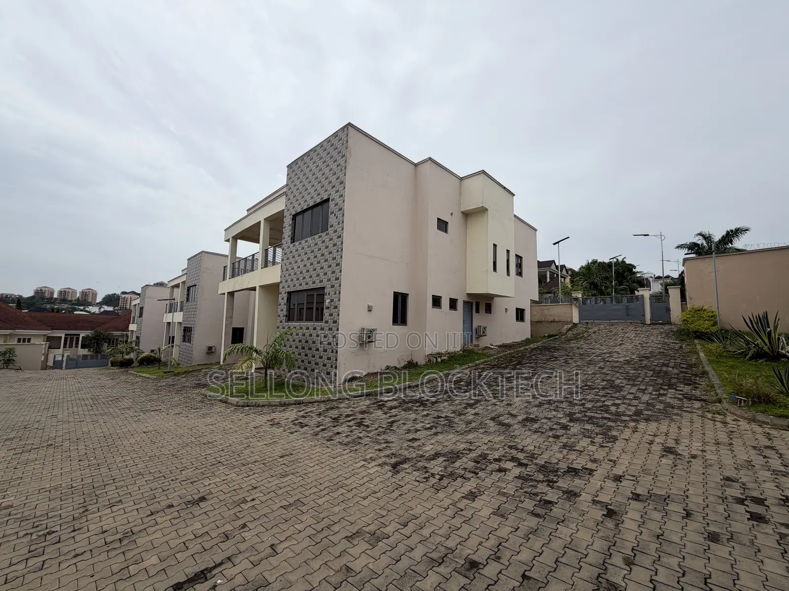 Massive Land Size of 5700 SQM in Asokoro