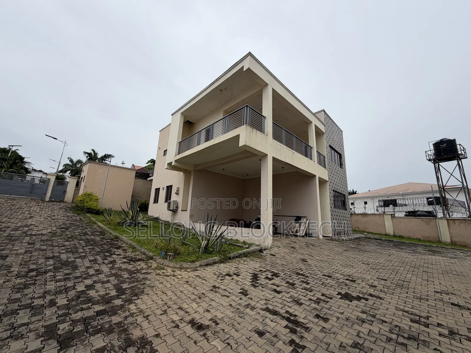 Massive Land Size of 5700 SQM in Asokoro