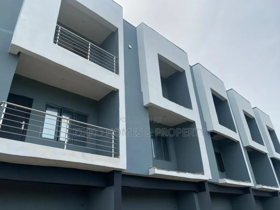 4bdrm Townhouse/Terrace in Ajah, Abraham Adesanya Estate for sale in Abraham Adesanya Estate