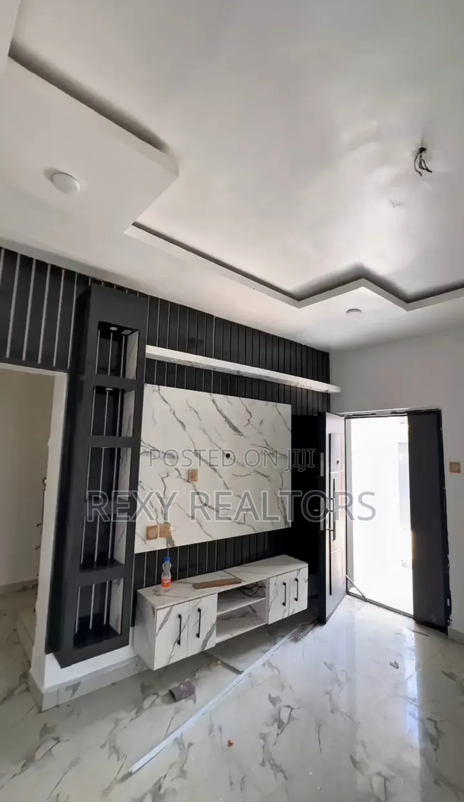 2bdrm Duplex in New Layout for rent in New Layout