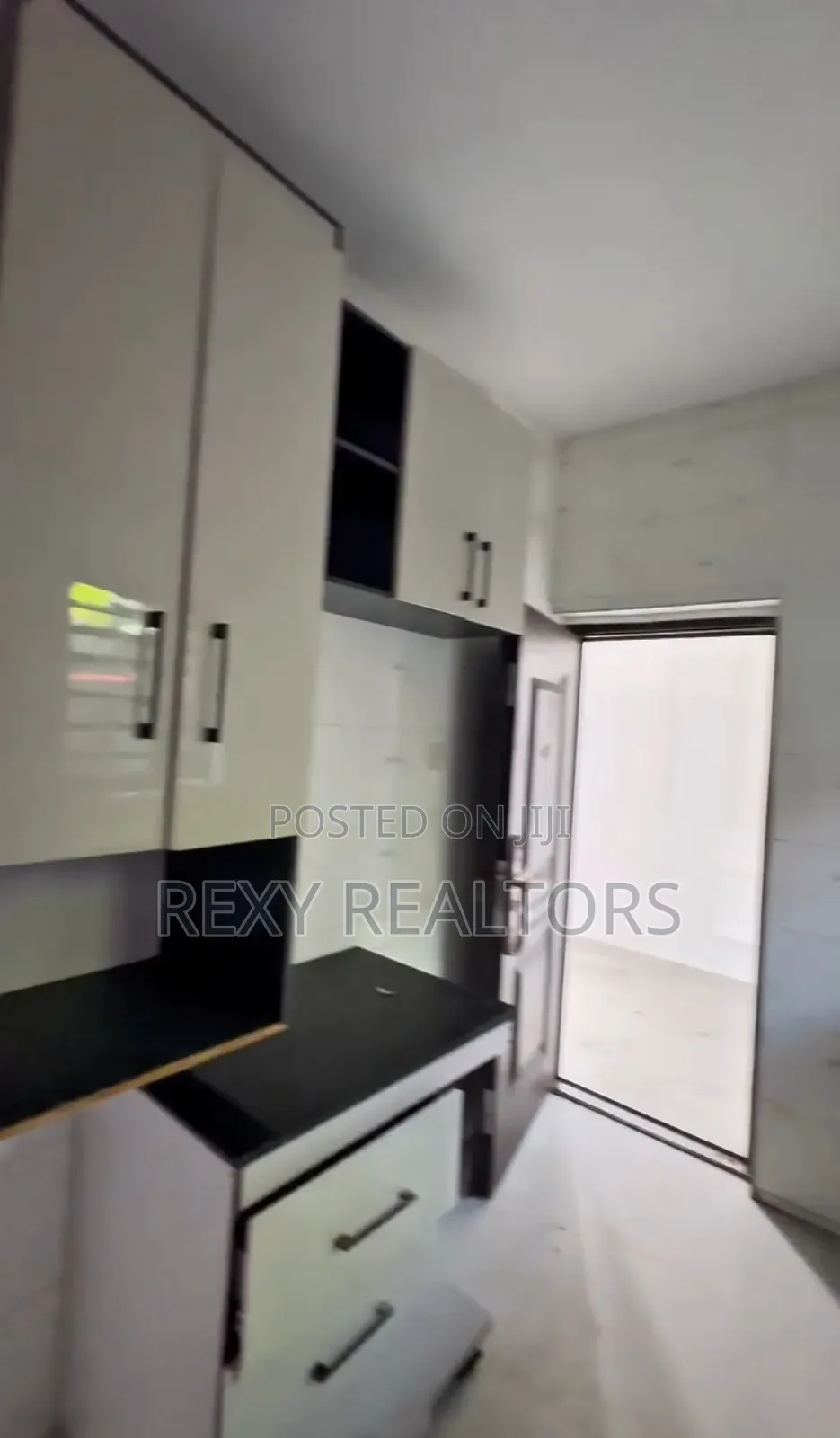 2bdrm Duplex in New Layout for rent in New Layout
