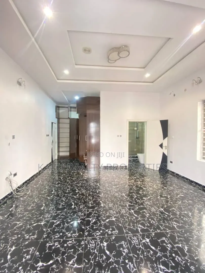 5bdrm Duplex in Brigegate Estate, Agungi for rent in Agungi