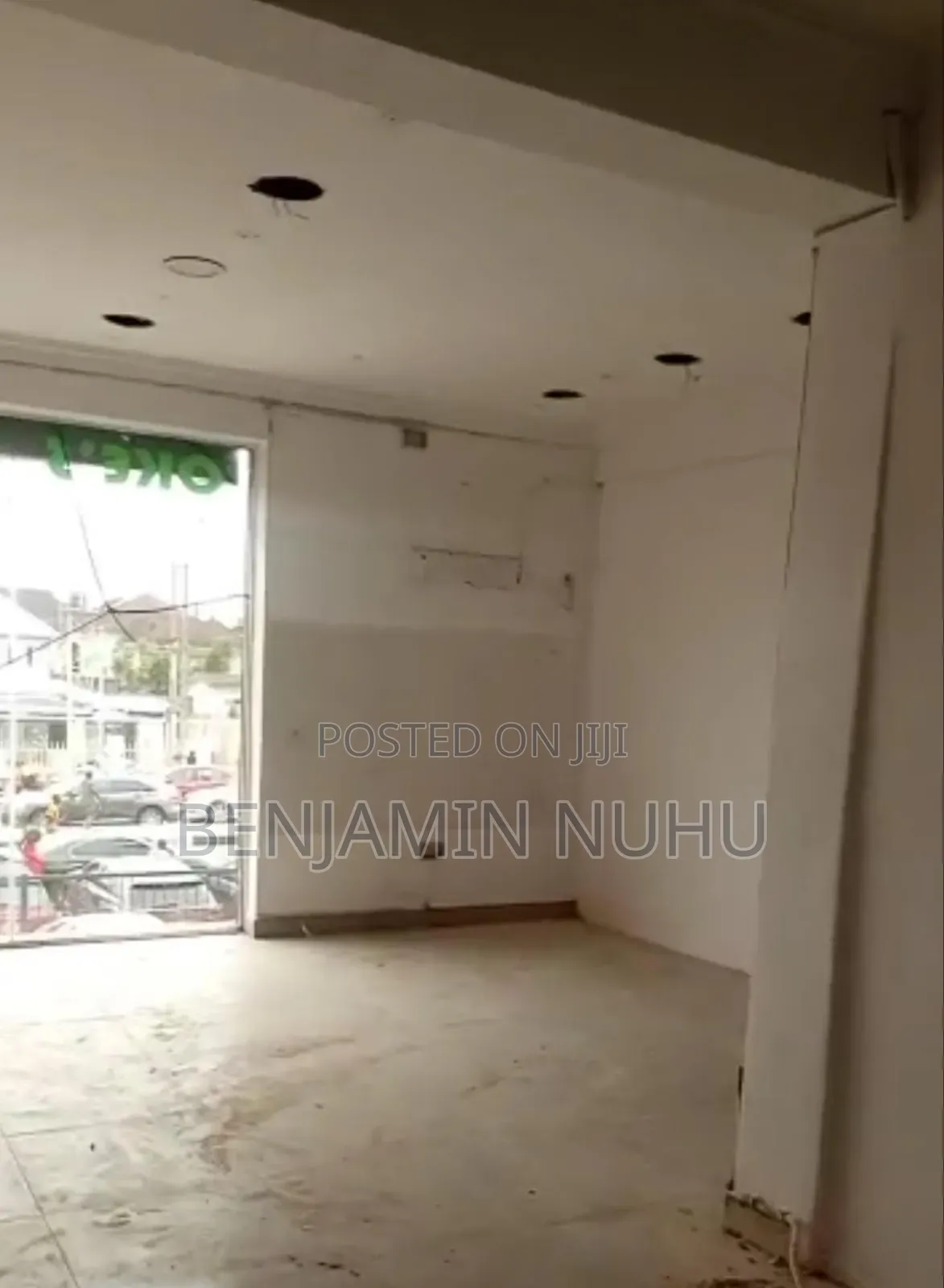 43sqm Shop or Office Space With Show Glass in a Well Strategy Location in Victoria Island Extension