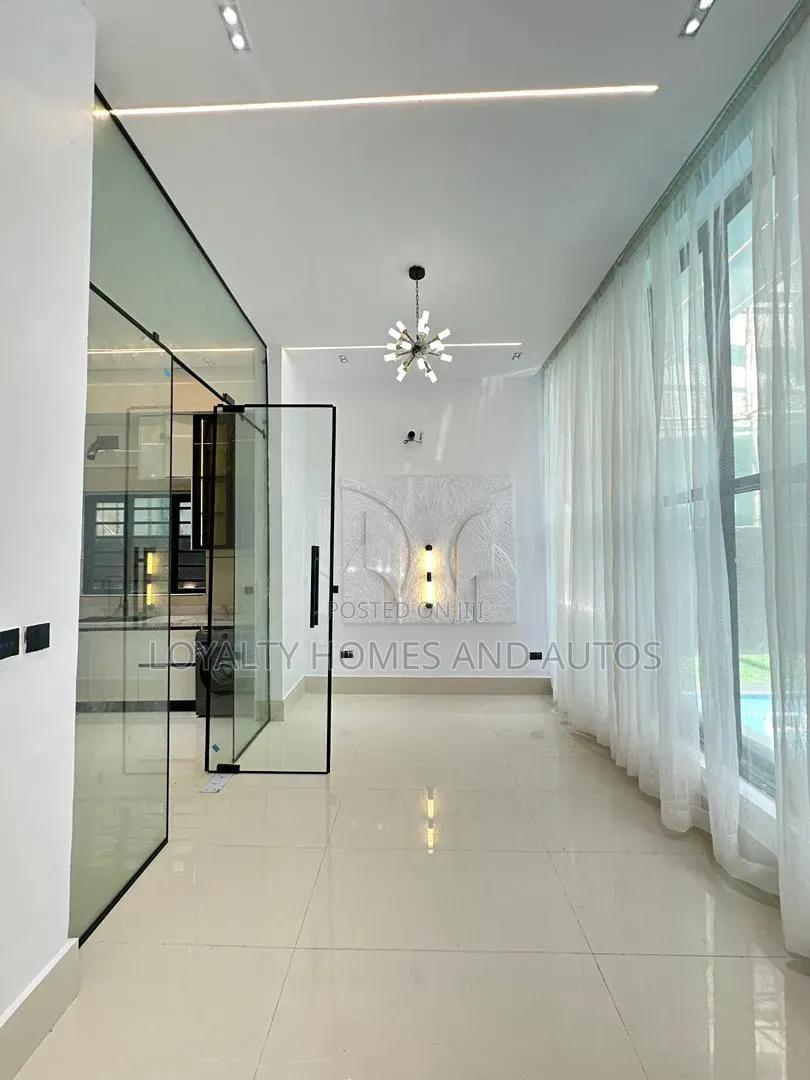 5bdrm Duplex in VGC / Ajah for sale in VGC / Ajah