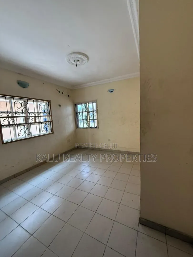 Beautiful 4 Bedroom Duplex With Excellent Facilities in Lekki Phase 1