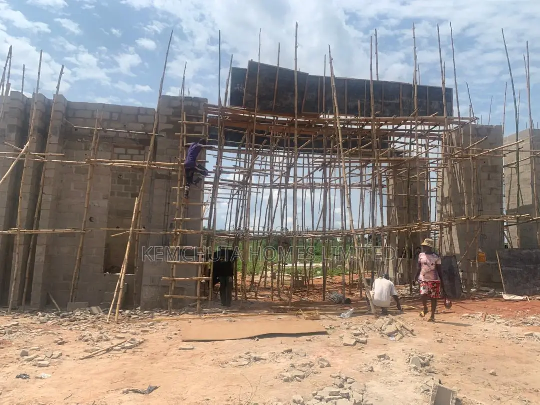 Mostaffordable Selling Estate in Okpanam Asaba in Oshimili North